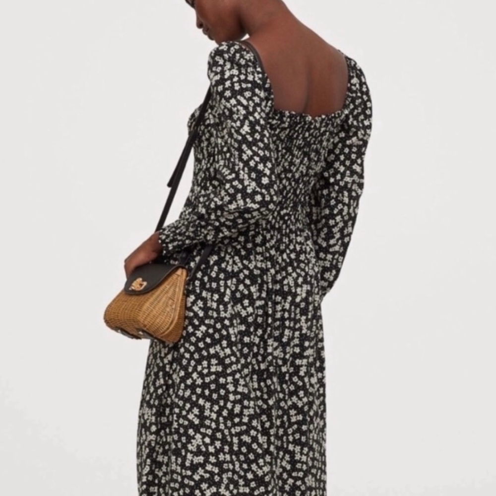👗💃 Influencer Fave 🌺 Floral Smock Dress - Picture 12 of 16